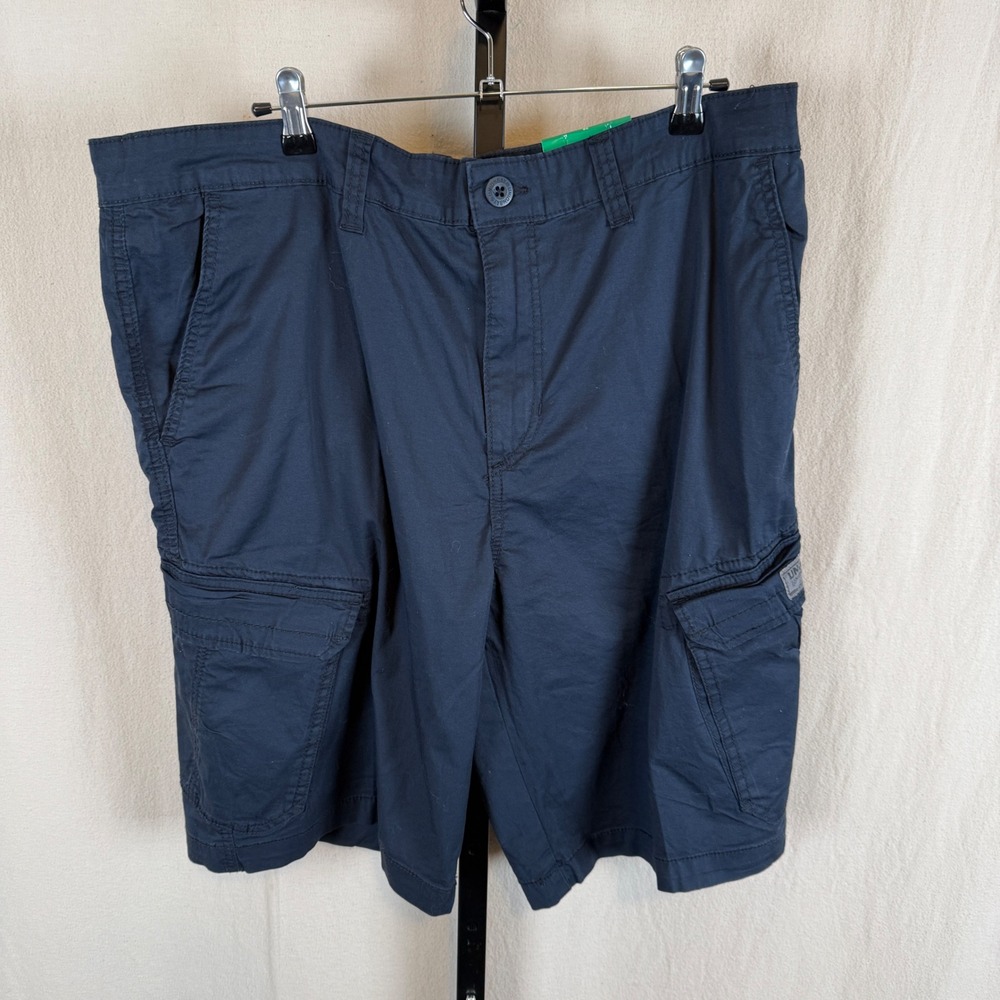 Unionbay Rainier Mens Cargo Shorts Navy Blue Size 38 New 10" inseam PN81397